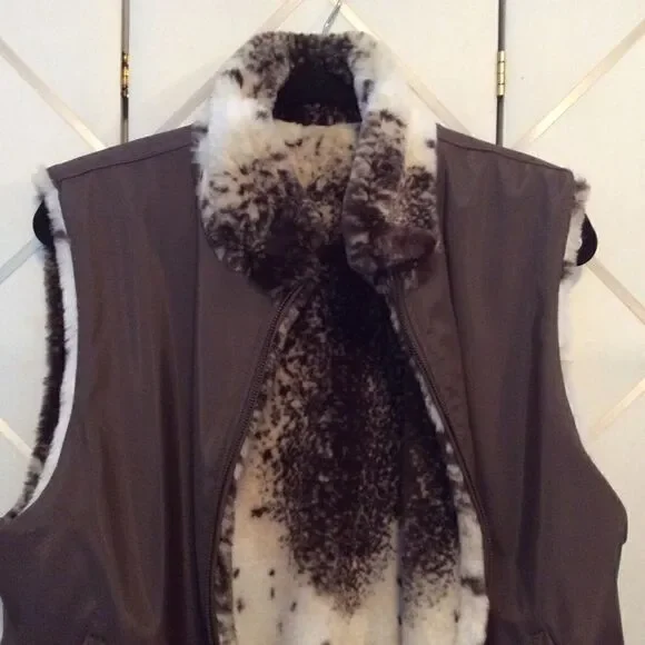 Super Cute Faux Fur and Nylon Reversible Vest! - Picture 6 of 7
